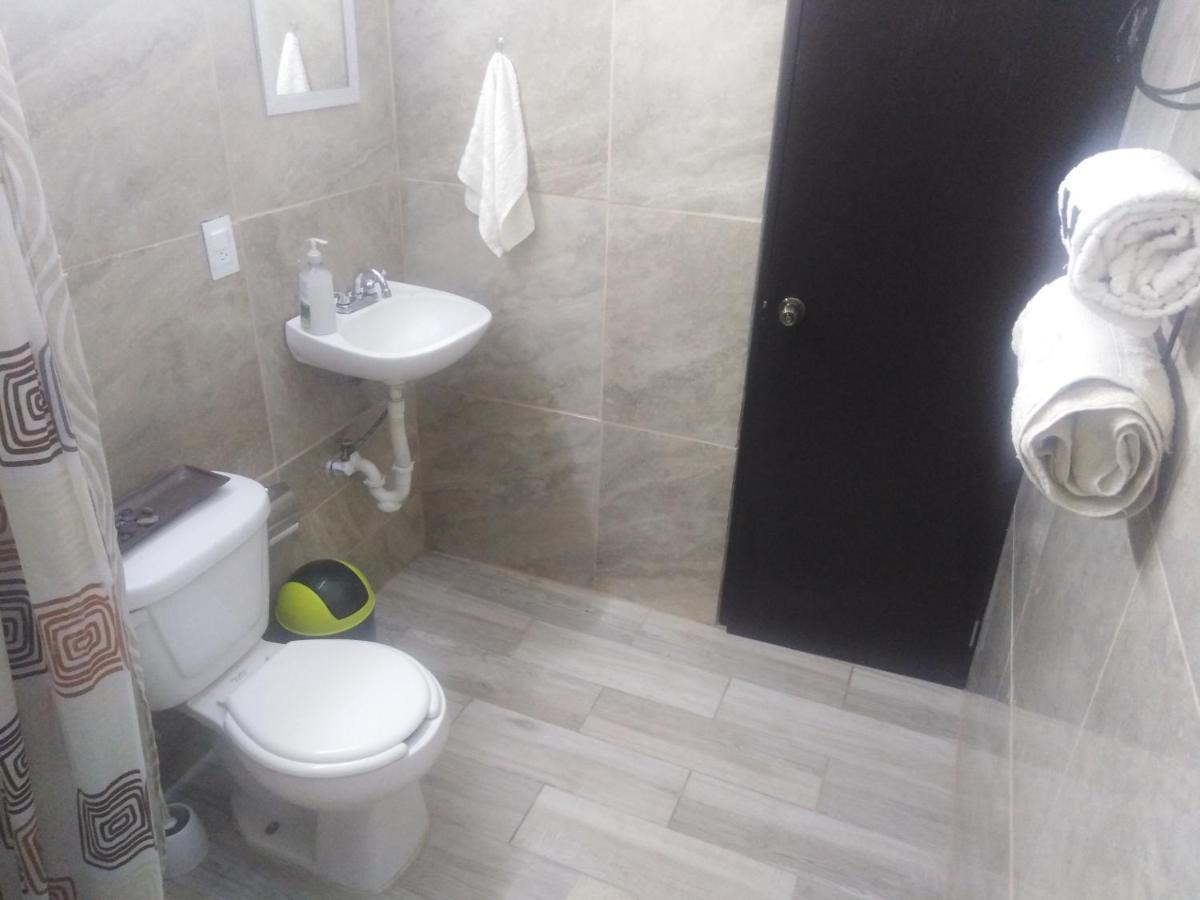 Habitaciones-Comodas-Aire-Wifi-Tv-Cerca De Playa-!!Excelente Precio II Manzanillo Exteriér fotografie